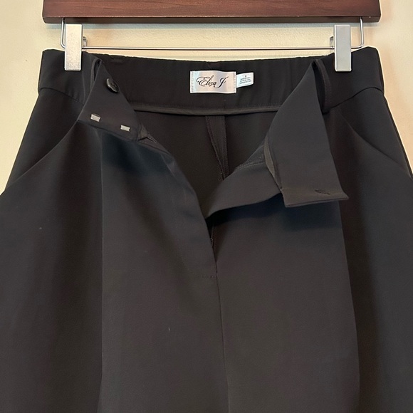 Elegant Black Wide-Leg Pants - Picture 1 of 5